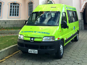 Van usada no transporte de pacientes - foto: PMT
