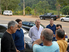 Comitiva do governo municipal acompanha ngelo Pinto, pres. do DER - Foto: PMT