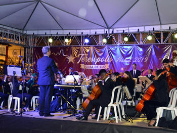Orquestra Sinfônica Mariuccia Iacovino, de Campos dos Goytacazes-RJ, no encerramento da programação do 'Teresópolis Terra de Luz' - Foto de arquivo